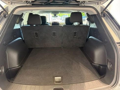Used 2025 Chevrolet Blazer LT AWD/4WD image 9