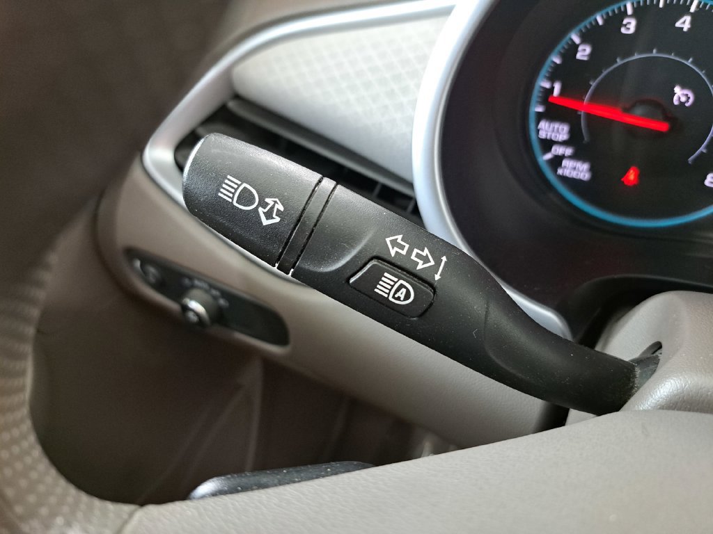 Used 2023 Chevrolet Malibu LS FWD image 21