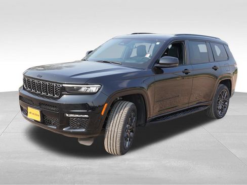 Certified 2025 Jeep Grand Cherokee L Summit AWD/4WD image 11