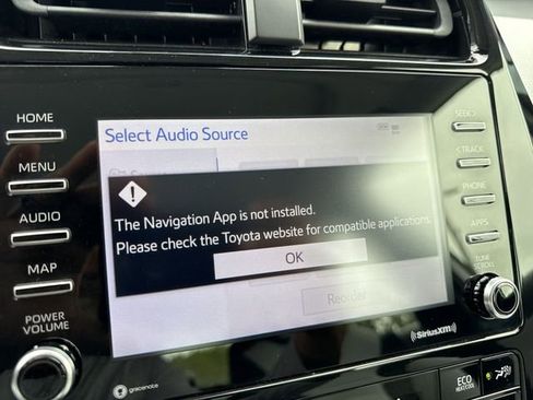 Used 2022 Toyota Prius XLE w/ Premium Convenience Package FWD image 18
