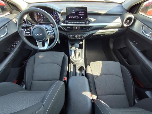 Used 2022 Kia Forte LXS FWD image 31