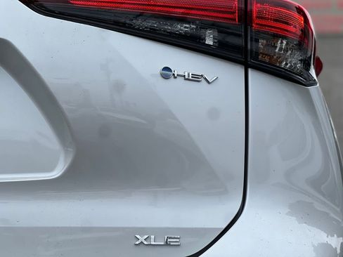 New 2026 Toyota Highlander XLE image 6