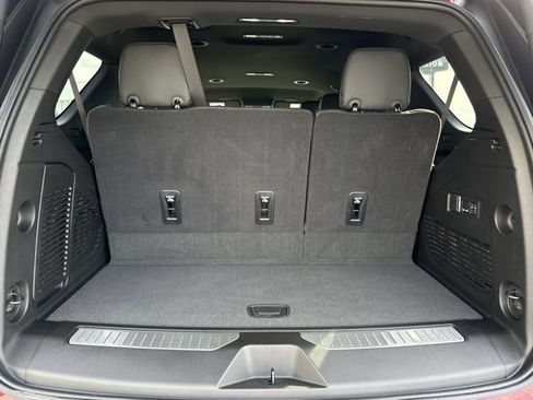 Used 2025 GMC Yukon Denali w/ LPO, Floor Liner Package image 11