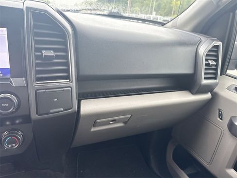 Used 2020 Ford F150 XLT image 11