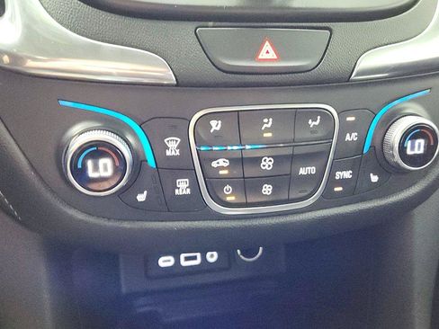 Used 2019 Chevrolet Equinox Premier AWD/4WD image 29