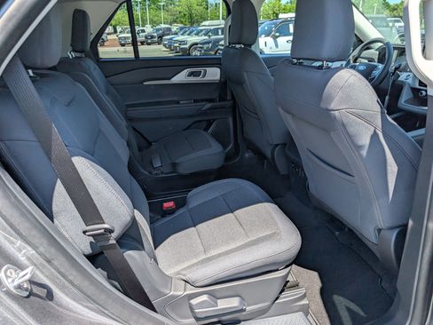 New 2026 Ford Explorer Active AWD/4WD image 7