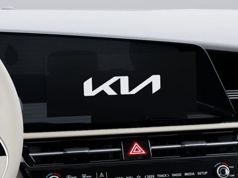 New 2025 Kia Niro Wave w/ Wave Preserve Package image 20