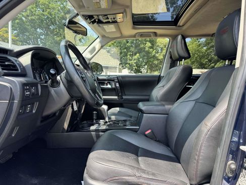 Used 2019 Toyota 4Runner TRD Off-Road Premium AWD/4WD image 13