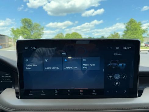 Used 2021 Lincoln Nautilus Reserve w/ Class II Trailer Tow Package AWD/4WD image 18
