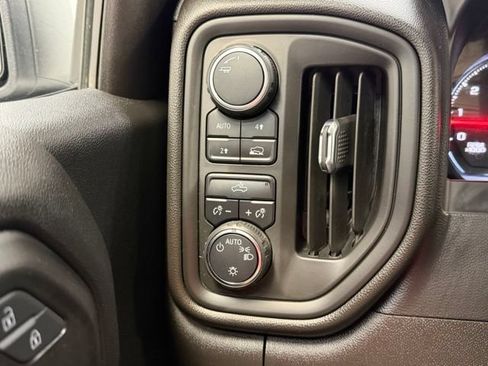 Used 2021 Chevrolet Silverado 1500 Custom AWD/4WD image 16