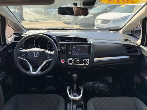 Used 2018 Honda Fit EX image 10