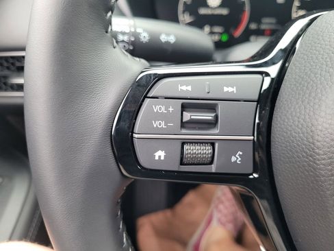 New 2026 Honda HR-V EX-L image 18