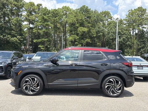 Used 2025 Chevrolet TrailBlazer RS w/ Convenience Package FWD image 7