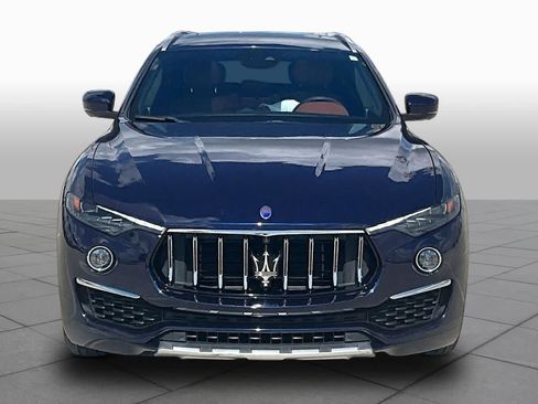 Used 2021 Maserati Levante GranLusso AWD/4WD image 3