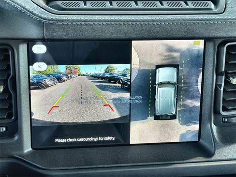 New 2025 Ford Bronco Badlands image 24