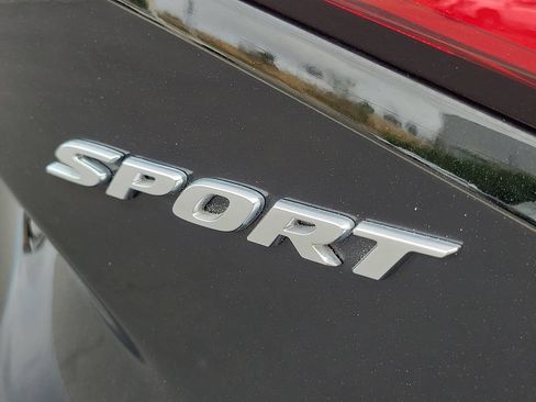 Certified 2024 Honda Civic Sport image 9