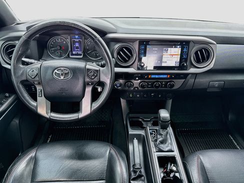 Used 2017 Toyota Tacoma TRD Pro AWD/4WD image 14