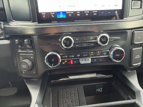 Used 2025 Ford F250 Lariat w/ Chrome Package image 33