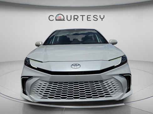 Certified 2025 Toyota Camry XSE FWD image 8