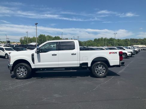 New 2026 Ford F250 Lariat w/ Chrome Package AWD/4WD image 8