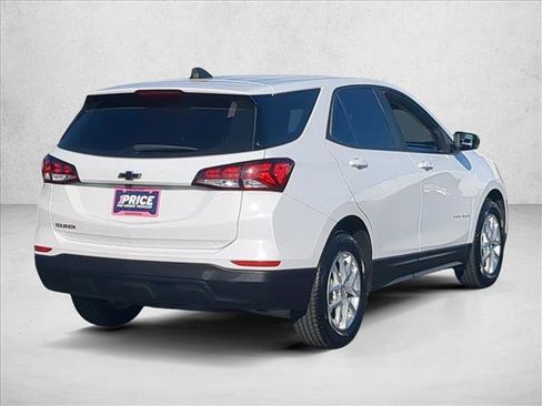 Used 2022 Chevrolet Equinox LS w/ LPO, Floor Liner Package FWD image 5