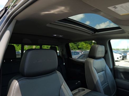 Used 2020 GMC Sierra 1500 Denali w/ Denali Ultimate Package AWD/4WD image 40
