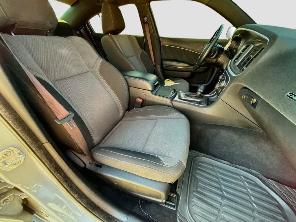 Used 2022 Dodge Charger SXT w/ Blacktop Package RWD image 29