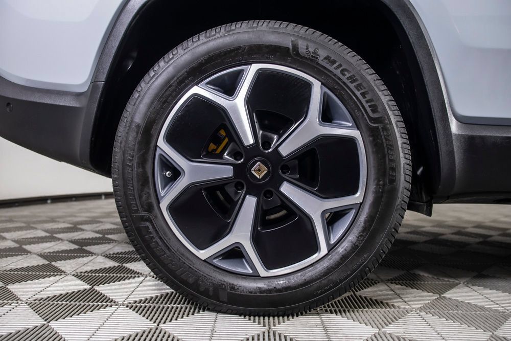 Used 2023 Rivian R1S Adventure Quad AWD/4WD image 43