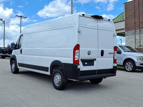 Used 2024 RAM ProMaster 2500 w/ Convenience Group FWD image 2