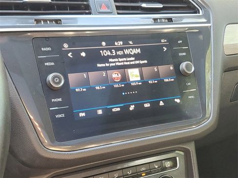 Used 2021 Volkswagen Tiguan SE R-Line image 26