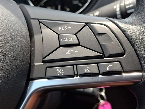 Used 2019 Nissan Rogue Sport S AWD/4WD image 18