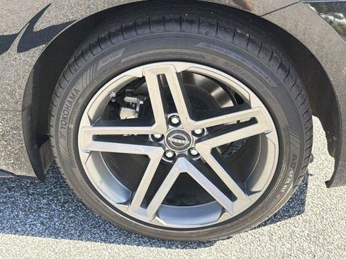 Certified 2025 Nissan Z Sport w/ Floor Mat Package RWD image 30