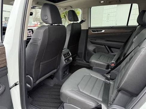 New 2025 Volkswagen Atlas SEL image 17
