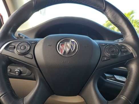 Used 2020 Buick Enclave Essence w/ Sound and Sites Package image 10