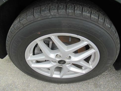 Used 2023 Ford Edge SEL AWD/4WD image 9