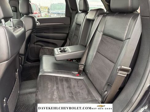 Used 2015 Jeep Grand Cherokee Altitude AWD/4WD image 17