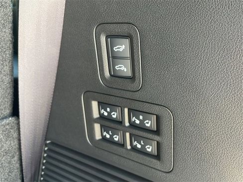 New 2026 INFINITI QX80 4WD image 11