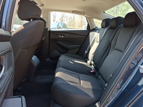 Used 2023 Honda Accord EX image 11