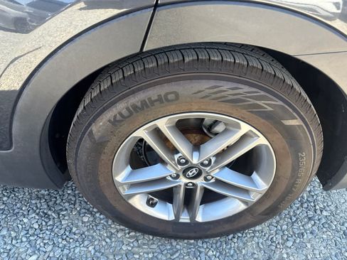 Used 2017 Hyundai Santa Fe Sport FWD image 10