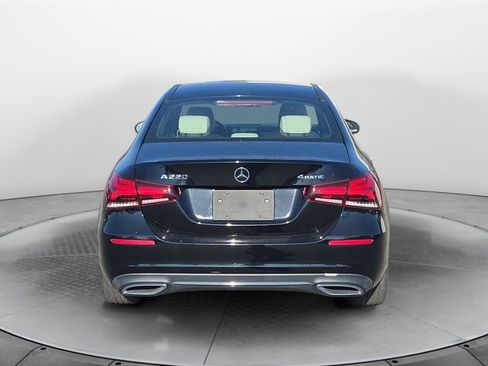 Used 2019 Mercedes-Benz A 220 4MATIC image 4