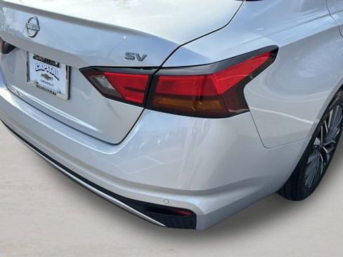 Used 2024 Nissan Altima 2.5 SV image 36
