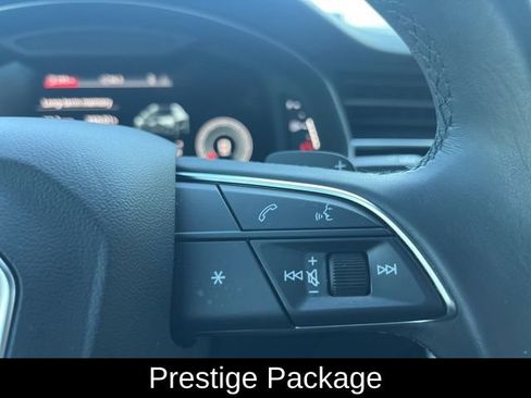 Used 2021 Audi Q8 Prestige image 16