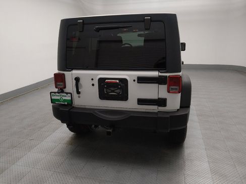 Used 2013 Jeep Wrangler Unlimited Sport image 7