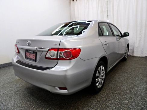 Used 2013 Toyota Corolla LE w/ Preferred Accessory Pkg #2 FWD image 6