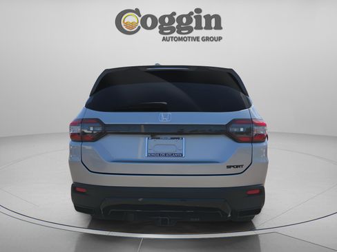 New 2026 Honda Pilot Sport image 4