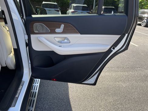 New 2026 Mercedes-Benz GLS 450 4MATIC image 42