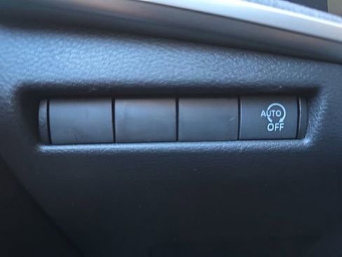 New 2026 Nissan Kicks SV image 10