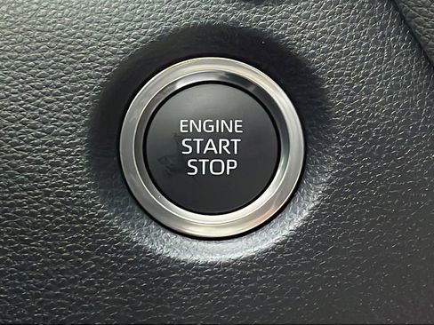 Used 2026 Toyota Corolla SE FWD image 22