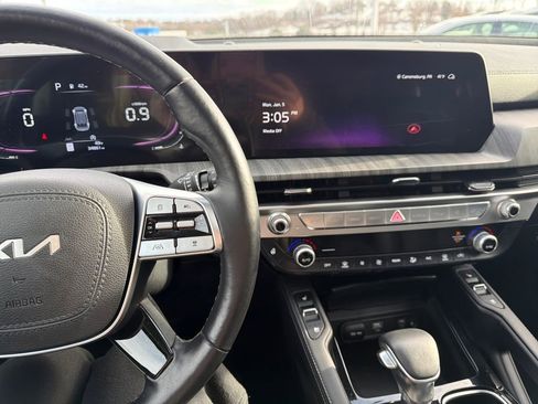 Used 2024 Kia Telluride EX image 15