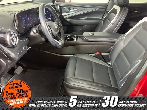 Used 2024 Chevrolet Blazer EV LT AWD/4WD image 17